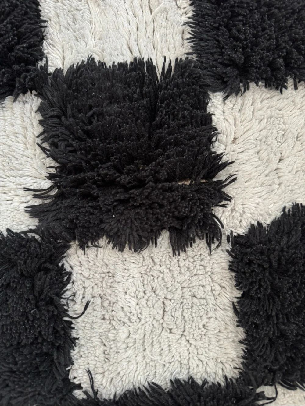 MACKENZIE CHILDS Checkerboard Black Bath Rug Plush Black & White
